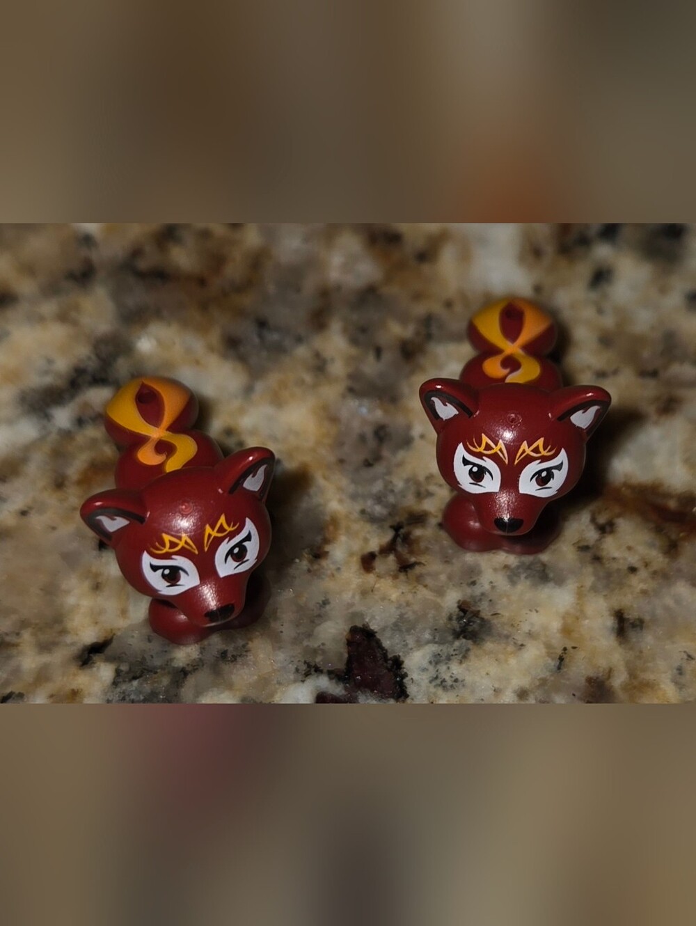 (2) LEGO Flamy Foxes With Face Decoration Pattern Dark Red Gold Designs